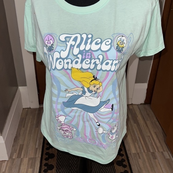 DISNEY Alice in wonderland graphic tee, juniors - Picture 2 of 3